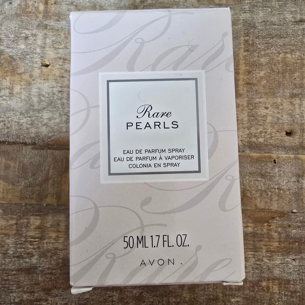 Avon Rare Pearls Eau de Parfum Spray 1.7 fl oz 50 ml Floral Fragrance 2015 NIB